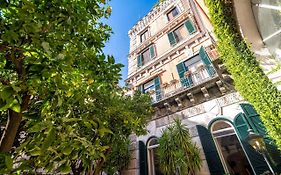 Amalfi Centre Flats